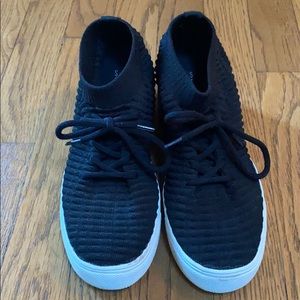 Black Steve Madden wedged sneaker